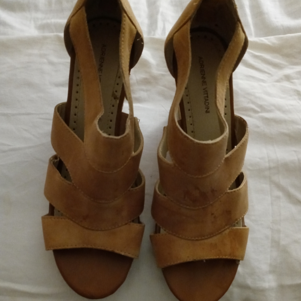 Adrienne Vittadini slip-on wedges in size 10